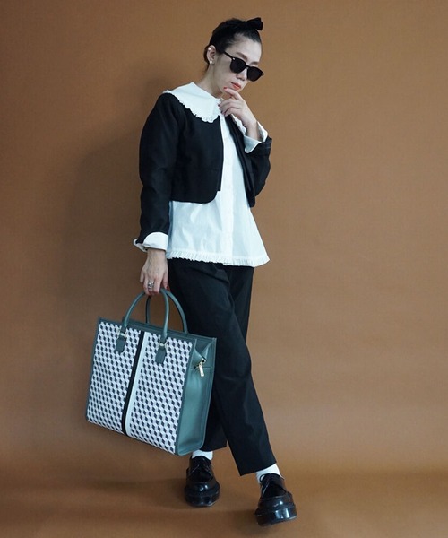 intoxic.（イントキシック）の「THE CUBE CLIGNANCOURT クリニャンクール（ボストンバッグ・レディース・グレー・FREE）」の2枚目の写真