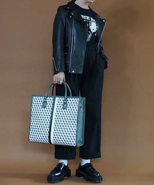 intoxic.（イントキシック）の「THE CUBE CLIGNANCOURT クリニャンクール（ボストンバッグ・レディース・グレー・FREE）」の21枚目の写真