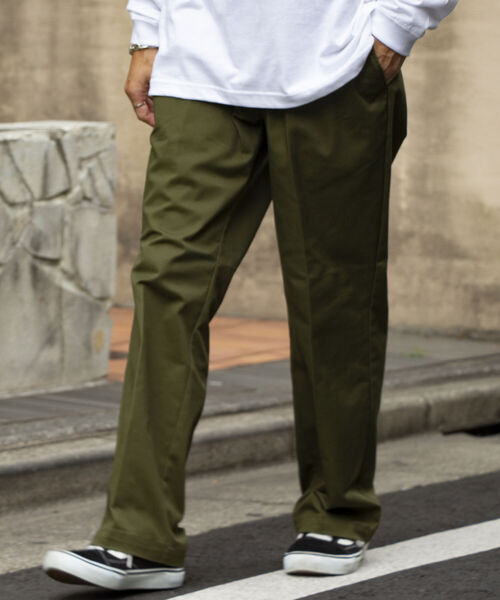 Dickies（ディッキーズ）の「【Dickies/ディッキーズ】T/C ツイルイージーパンツ ワイドチノ チノパン ルーズフィット（チノパンツ・メンズ・ベージュ/オリーブ/ブルー/ブラック・XL/M/L）」の9枚目の写真