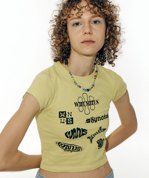 bonjour records(ボンジュールレコーズ)の「【WHYNOTUS/ワイノットアス】WNUS sticker tee WNUSステッカーTシャツ(Tシャツ/カットソー・レディース・ピンク/イエロー・S/M)」の4枚目の写真