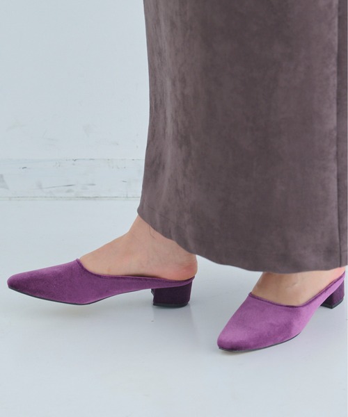 Shelly island（シェリーアイランド）の「ベロアフラットサンダル（サンダル・レディース・ベージュ/パープル/グリーン・L/M）」の3枚目の写真