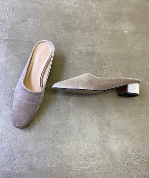 Shelly island（シェリーアイランド）の「ベロアフラットサンダル（サンダル・レディース・ベージュ/パープル/グリーン・L/M）」の10枚目の写真