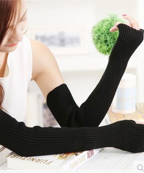 EPICKS（エピックス）の「ロングリブニットアームウォーマー（アームカバー・レディース・ホワイト/ブラウン/ダークグレー/ブラック・F）」の12枚目の写真