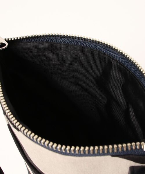 salle de bal(サルデバル)の「MAISON BLANCHE / メゾンブランシュ おさんぽ ポシェット ショルダーバッグ pochette DII(ショルダーバッグ・レディース・ブラック/ワイン/ホワイト/ネイビー/ダークブルー/チャコール・FREE)」の9枚目の写真