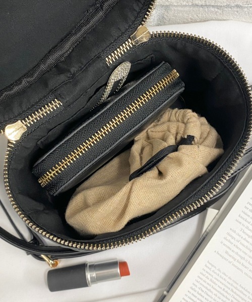 WEGO(ウィゴー)の「WEGO/バニティーショルダーバッグ(ショルダーバッグ・レディース・ブラック系その他/その他1/ホワイト系その他/ホワイト/ブラック・FREE)」の6枚目の写真