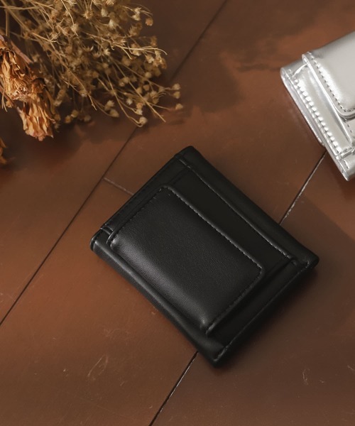 SENSE OF PLACE by URBAN RESEARCH（センスオブプレイスバイアーバンリサーチ）の「ミニマムコンパクトウォレット（財布・レディース・ブラック/シルバー/モカ・ONE）」の2枚目の写真