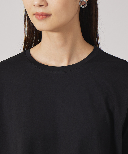 qualite（カリテ）の「レギュラーヘムコットンカットソー（Tシャツ/カットソー・レディース・オフホワイト/ブラック・フリー）」の6枚目の写真