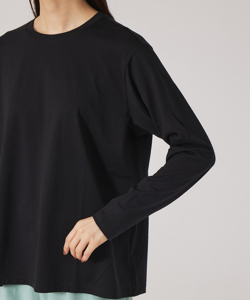 qualite（カリテ）の「レギュラーヘムコットンカットソー（Tシャツ/カットソー・レディース・オフホワイト/ブラック・フリー）」の5枚目の写真