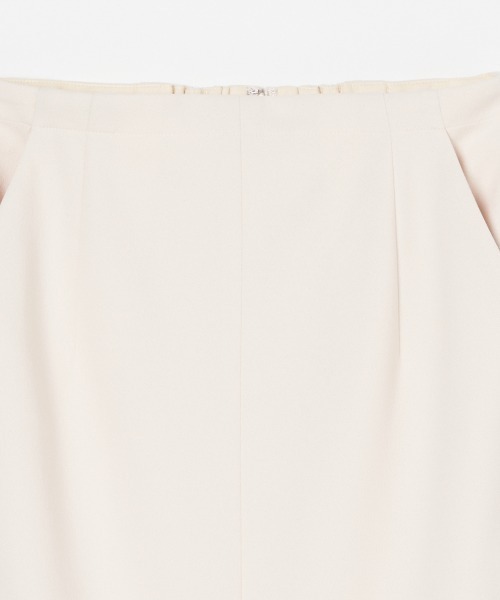 HELIOPOLE(エリオポール)の「SUPER STRETCH I LINE SKIRT(スカート・レディース・アイボリー/ブラック/ネイビー・38/36)」の5枚目の写真