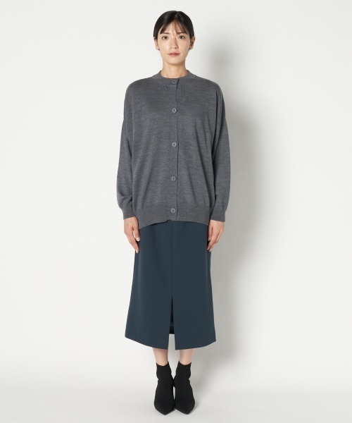 HELIOPOLE(エリオポール)の「SUPER STRETCH I LINE SKIRT(スカート・レディース・アイボリー/ブラック/ネイビー・38/36)」の9枚目の写真
