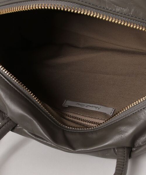 PR01.(ピーアールワン)の「Neutral Gray NH405ハスキー(ショルダーバッグ・レディース・ライトグレー/ブラック/グレー・FREE)」の13枚目の写真