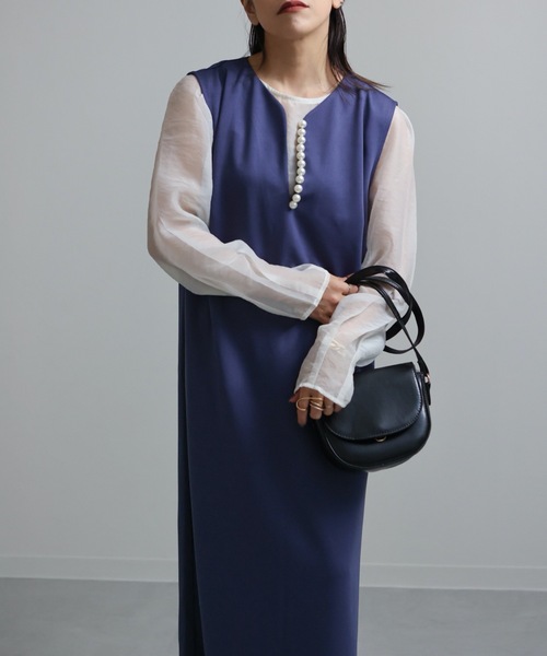 ap retro(アプレトロ)の「深Vネックパール付きワンピース / キーネックノースリワンピース(ワンピース・レディース・ブラック/ベージュ/ブルー/ライトグリーン/アイボリー・FREE)」の8枚目の写真