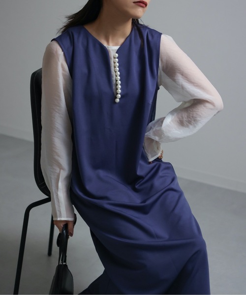 ap retro(アプレトロ)の「深Vネックパール付きワンピース / キーネックノースリワンピース(ワンピース・レディース・ブラック/ベージュ/ブルー/ライトグリーン/アイボリー・FREE)」の13枚目の写真