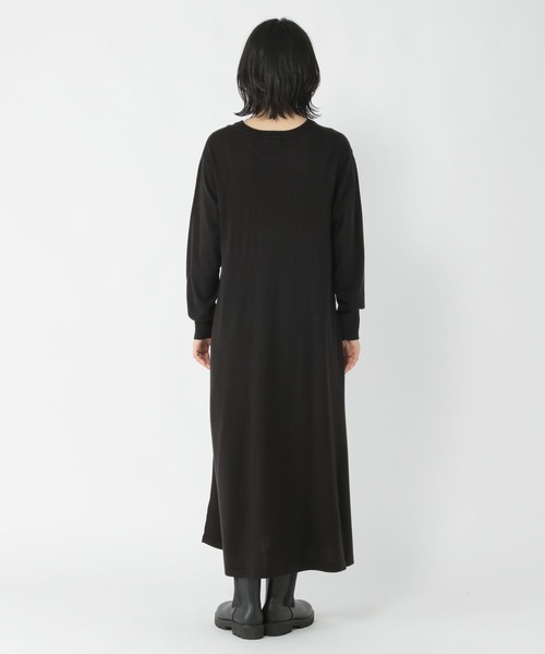 studio CLIP（スタディオクリップ）の「【洗濯機で洗える/毛玉になりにくい】12ゲージラクリルフレアーニットワンピース（ワンピース・レディース・ブルー/イエロー/ブラック・FREE）」の8枚目の写真