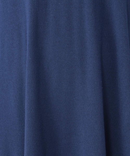 studio CLIP（スタディオクリップ）の「【洗濯機で洗える/毛玉になりにくい】12ゲージラクリルフレアーニットワンピース（ワンピース・レディース・ブルー/イエロー/ブラック・FREE）」の4枚目の写真