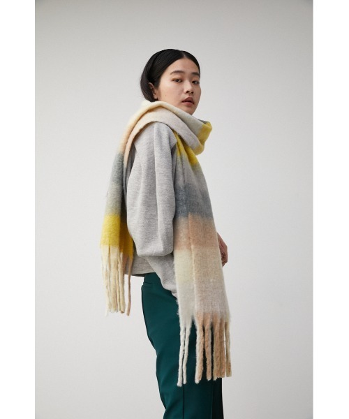 AZUL by moussy（アズールバイマウジー）の「FLUFFY STOLE/フラッフィーストール（ストール/ショール・レディース・アイボリー/ブルー系その他/ライトグレー/ベージュ系その他・FREE）」の14枚目の写真