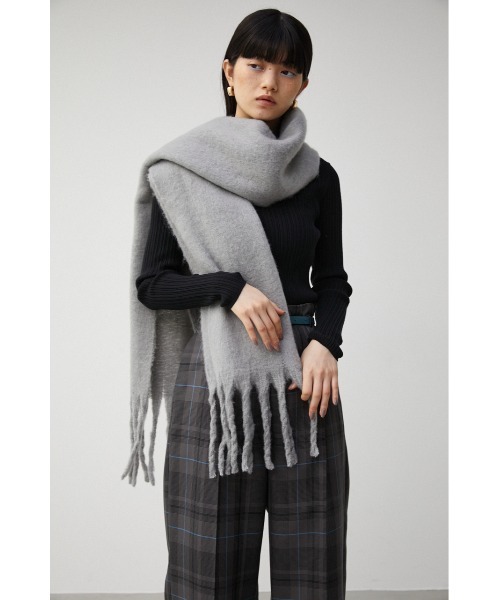 AZUL by moussy（アズールバイマウジー）の「FLUFFY STOLE/フラッフィーストール（ストール/ショール・レディース・アイボリー/ブルー系その他/ライトグレー/ベージュ系その他・FREE）」の7枚目の写真