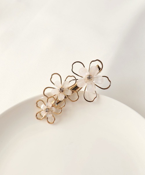 セール】ホワイトフラワー ヘアクリップ（バレッタ/ヘアクリップ