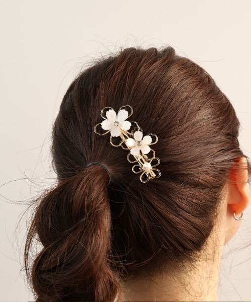 セール】ホワイトフラワー ヘアクリップ（バレッタ/ヘアクリップ
