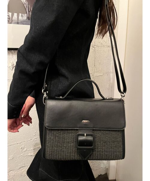 EATME（イートミー）の「ベルトフラップカゴショルダーバッグ（ショルダーバッグ・レディース・ブラック・FREE）」の5枚目の写真