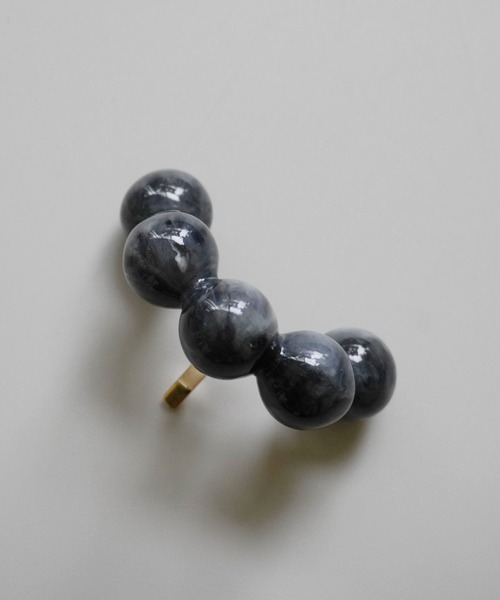 Port（ポート）の「ニュアンス マーブル スフィア ポニーフック / ヘアカフ_（ヘアピン・レディース・ブラウン/ブルー/ブラック/カーキ/ベージュ/ネイビー・FREE）」の3枚目の写真