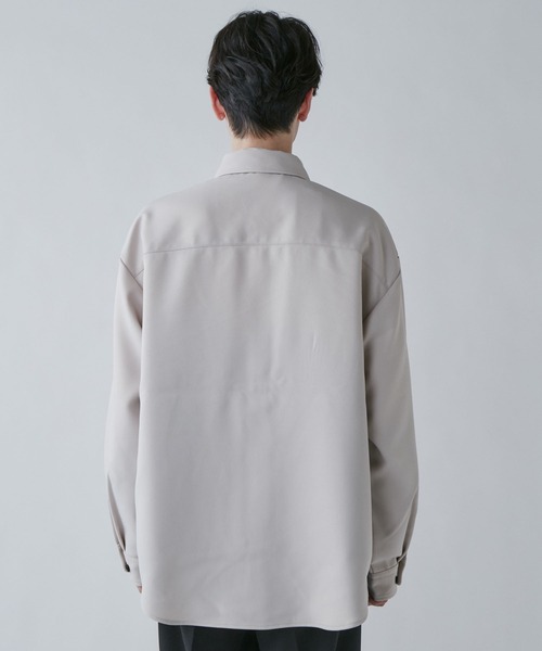 LUCY（ルーシー）の「LUCY/【セットアップ対象商品】イージーケア フラップBIGシャツ（シャツ/ブラウス・メンズ・ブルー系その他/アイボリー/ブラック・MEDIUM/LARGE）」の5枚目の写真