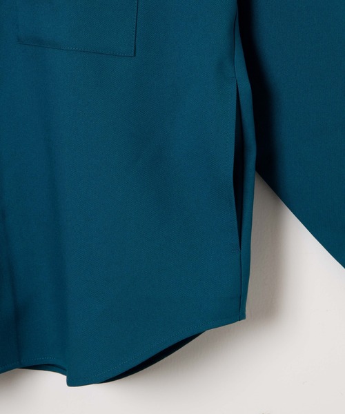 LUCY（ルーシー）の「LUCY/【セットアップ対象商品】イージーケア フラップBIGシャツ（シャツ/ブラウス・メンズ・ブルー系その他/アイボリー/ブラック・MEDIUM/LARGE）」の19枚目の写真