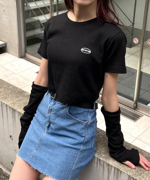 Snap club(スナップクラブ)の「【Snap club】アームウォーマー付きショートトップス(Tシャツ/カットソー・レディース・ブラック/ホワイト/グレー/ピンク/ブルー・FREE)」の3枚目の写真