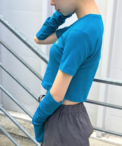 Snap club】アームウォーマー付きショートトップス（Tシャツ