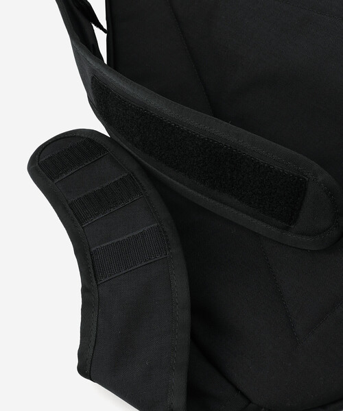 DANTON（ダントン）の「DANTON | コーデュラナイロン ボディバッグ RHONE（ボディバッグ/ウエストポーチ・レディース・ブラック・-）」の4枚目の写真