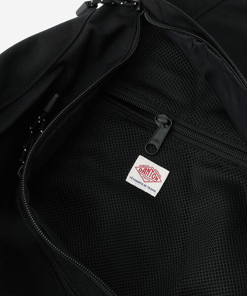 DANTON（ダントン）の「DANTON | コーデュラナイロン ボディバッグ RHONE（ボディバッグ/ウエストポーチ・レディース・ブラック・-）」の3枚目の写真