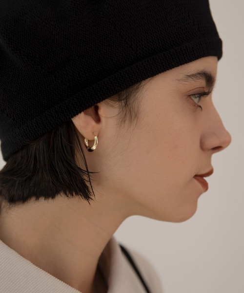 MIELI INVARIANT(ミエリインヴァリアント)の「Minimal Hoop Pierce(ピアス(両耳用)・レディース・ゴールド/シルバー・FREE)」の6枚目の写真