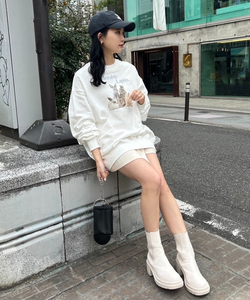 one after another NICE CLAUP（ワンアフターアナザーナイスクラップ）の「オーバーサイズが可愛い。うさぎアソートスウェット（スウェット・レディース・レッド/オフホワイト/ピンク/オートミール・FREE）」の6枚目の写真