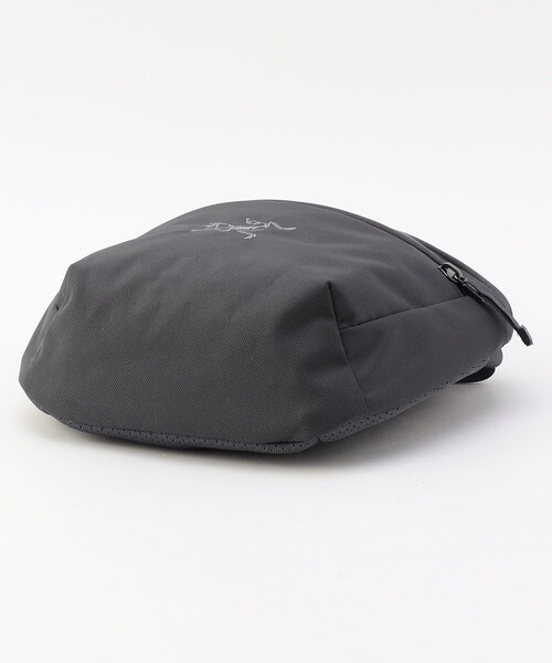 ARC'TERYX（アークテリクス）の「ARC'TERYX/アークテリクス MANTIS 2（ショルダーバッグ・メンズ・グレー/ネイビー/ブラック・ﾌﾘ-）」の6枚目の写真
