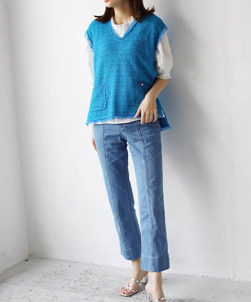 REAL CUBE（リアルキューブ）の「ハイウエストストレッチストレートデニム（デニムパンツ・レディース・ライトブルー/インディゴブルー・FREE）」の3枚目の写真