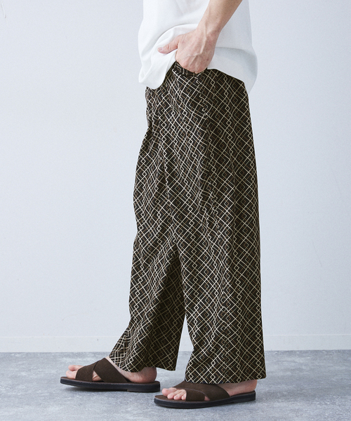 HERISSON（エリソン）の「”Made in Japan”【HERISSON / エリソン】レザーサンダル（サンダル・メンズ・ブラウン・26cm/27cm/28cm）」の2枚目の写真