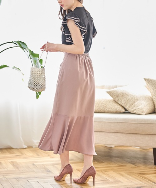 tocco closet(トッコ クローゼット)の「裾切り替えマーメイドフレアスカート(スカート・レディース・ブラック/ピンクベージュ・M)」の4枚目の写真