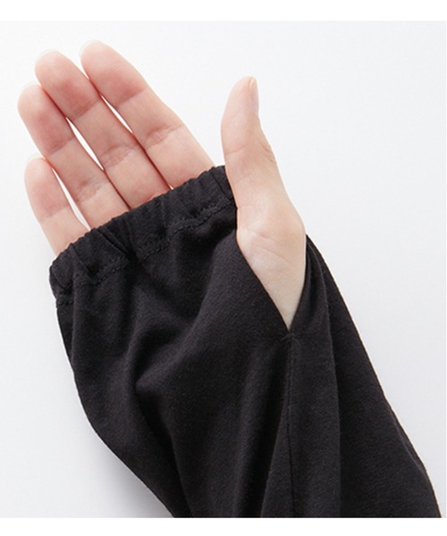 IEDIT（イディット）の「ＩＥＤＩＴ　３６０°着映えるフリルＵＶブルゾン〈ブラック〉（ブルゾン・レディース・ブラック・MEDIUM/LARGE/X-LARGE/XX-LARGE/SMALL）」の3枚目の写真