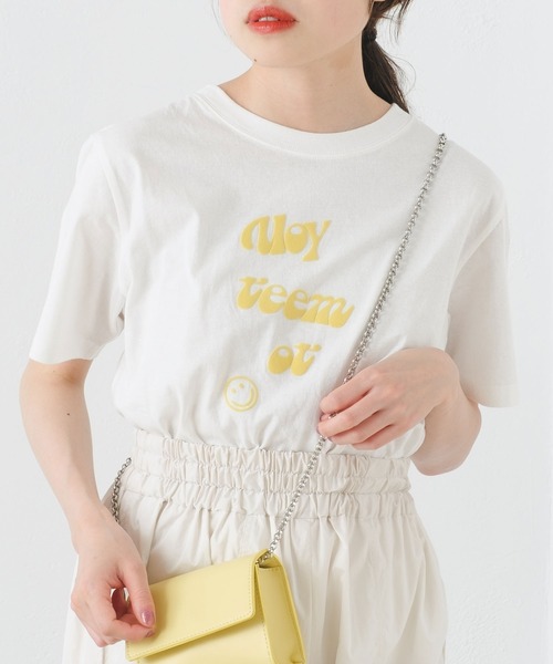 Kastane(カスタネ)の「【サイズ展開あり】スウェード発泡プリントTee(Tシャツ/カットソー・レディース・ピンク/ホワイト系その他/ホワイト系その他2/アイボリー・S/XS)」の1枚目の写真