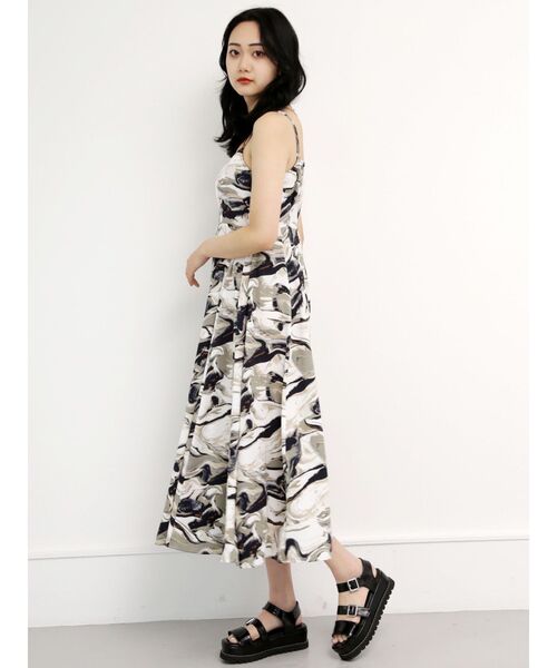 MURUA（ムルーア）の「ベルテッドステッチサンダル（サンダル・レディース・ブラック/その他1・22.5/24.5/23.5）」の17枚目の写真