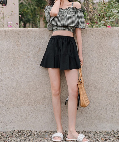 Dalfwin(ダールフィン)の「ギンガムチェックオフショルダーフリルビキニ×スカート3点セット水着(水着・レディース・ブラック・ONE SIZE)」の10枚目の写真