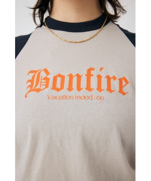 MOUSSY（マウジー）の「RAGRAN BLACK LETTER NS Tシャツ（タンクトップ・レディース・オレンジ/ブルー/ライトブラック・FREE）」の6枚目の写真