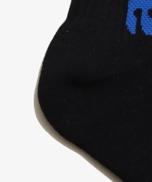 atmos pink(アトモスピンク)の「atmos JACQUARD LOGO SOCKS 2 / アトモス ジャガード ロゴ ソックス 2(ソックス/靴下・メンズ・ブラック/グレー/ホワイト×ブルー・26-28cm)」の9枚目の写真