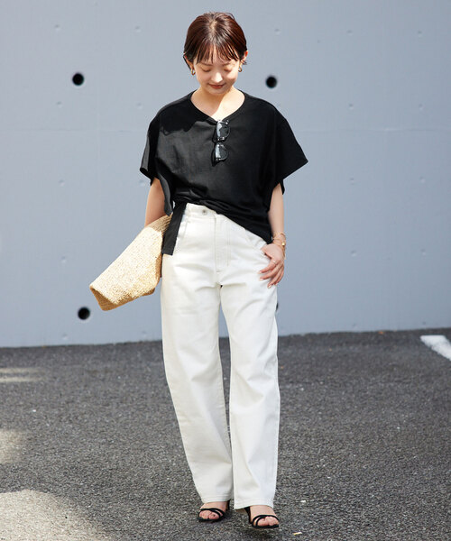 SLOBE IENA（スローブイエナ）の「リネン混フレアスリーブプルオーバー（Tシャツ/カットソー・レディース・ブラウン/ブラック/ホワイト・FREE）」の9枚目の写真