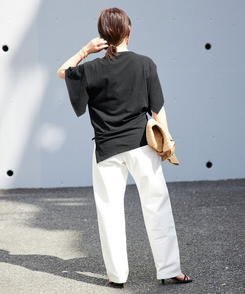 SLOBE IENA（スローブイエナ）の「リネン混フレアスリーブプルオーバー（Tシャツ/カットソー・レディース・ブラウン/ブラック/ホワイト・FREE）」の12枚目の写真