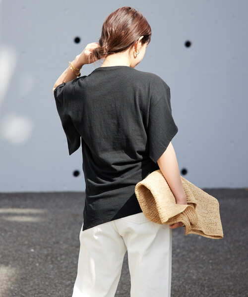 SLOBE IENA（スローブイエナ）の「リネン混フレアスリーブプルオーバー（Tシャツ/カットソー・レディース・ブラウン/ブラック/ホワイト・FREE）」の16枚目の写真