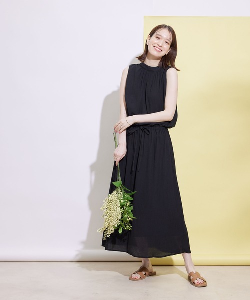 Jayro(ジャイロ)の「プチハイネックワンピース(ワンピース・レディース・カーキ/サックスブルー/ブラック・M)」の4枚目の写真