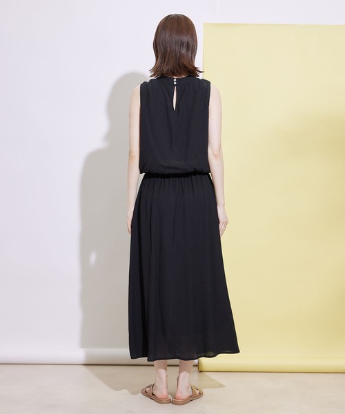Jayro(ジャイロ)の「プチハイネックワンピース(ワンピース・レディース・カーキ/サックスブルー/ブラック・M)」の11枚目の写真
