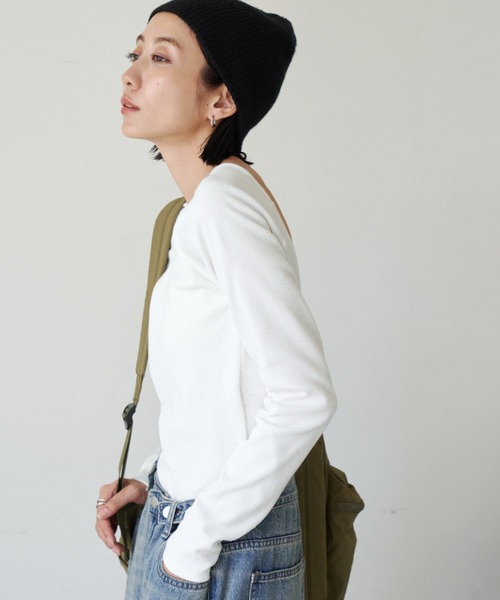 Auntie Rosa Holiday（アンティローザホリデー）の「カップ付きバックオープンリブロンTEE（Tシャツ/カットソー・レディース・オフホワイト/ブラック/カーキ/グレー・FREE）」の21枚目の写真