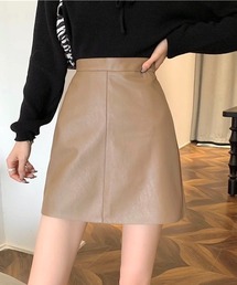 フェイクレザー台形ミニスカート